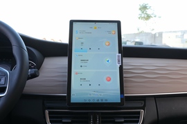   2022款比亚迪宋MAX DM-i 105KM 旗舰型