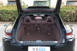 行李箱