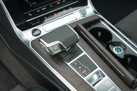   2022款奥迪A6L 55 TFSI quattro 尊享动感型 改款