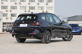   2023款宝马X3 xDrive30i 领先型 M曜夜套装