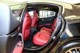   2023款玛莎拉蒂Ghibli 3.0T Modena