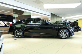   2023款玛莎拉蒂Ghibli 3.0T Modena