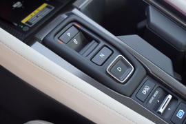   2023款广汽本田雅阁 e:PHEV 顶配
