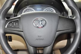   2014款北京汽车E150 EV电动科技版