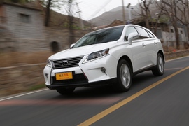   2013款雷克萨斯RX350尊贵版试驾
