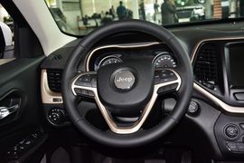   2014款Jeep自由光2.4L都市版
