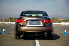   2014款英菲尼迪Q50L体验实拍