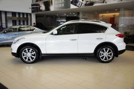 2013款英菲尼迪QX50 2.5L四驱尊雅版