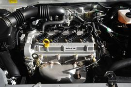 2015款路虎神行者2 2.0T Si4 HSE Luxury汽油版