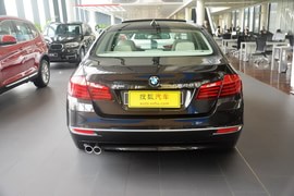 2014款宝马528i xDrive设计套装型