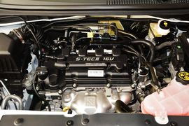   2014款雪佛兰爱唯欧两厢1.4SL MT舒适版