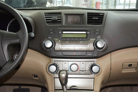   2012款丰田汉兰达2.7L两驱5座运动版