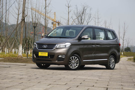   2015款华颂7 2.0T自动旗舰型试驾实拍