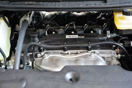   2015款比亚迪M6 2.4L自动豪华型