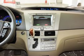   2015款比亚迪M6 2.4L自动豪华型