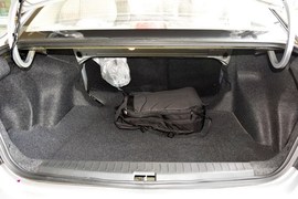   2012款力帆620 1.5L手动舒适型B
