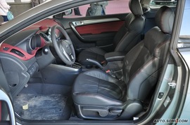   2010款起亚速迈1.6L AT运动版