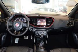   2015款菲亚特致悦1.4T自动夜型者