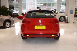   2015款菲亚特致悦1.4T自动夜型者