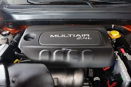   2014款Jeep自由光2.4L高性能版