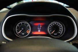   2014款Jeep自由光2.4L高性能版