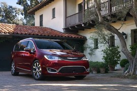   2017款克莱斯勒Pacifica