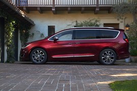   2017款克莱斯勒Pacifica