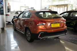   2015款东南V CROSS 1.5L手动智趣型