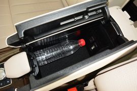   2015款奔驰E400L Hybrid到店实拍