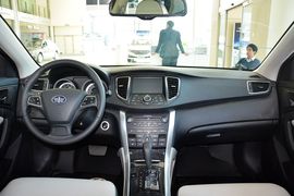   2016款奔腾B90 1.8T自动豪华型十周年纪念版