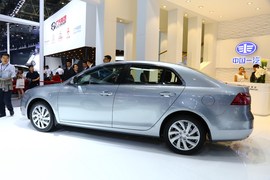   奔腾B90北京车展实拍