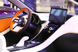   奔腾X4概念车北京车展实拍