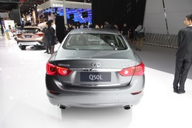   英菲尼迪Q50L 北京车展实拍