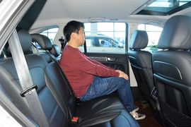   2015款哈弗H8 2.0T四驱豪华型