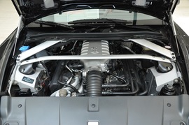   2010款阿斯顿马丁V8 Vantage敞篷版