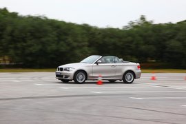   2011款宝马1系敞篷轿跑车上海试驾
