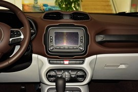   2016款Jeep自由侠 1.4T自动劲能版+
