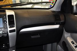   2011款双环SCEO 2.0L手动两驱超豪华型