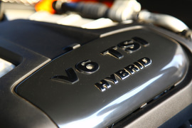   2011款大众途锐Hybrid混合动力版试驾实拍