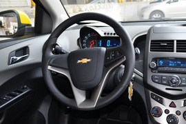   2011款雪佛兰爱唯欧两厢 1.4SE手动型