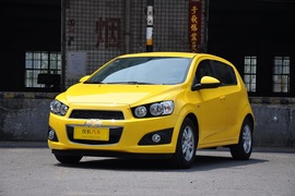   2011款雪佛兰爱唯欧两厢 1.4SE手动型