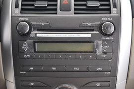   2011款丰田卡罗拉1.8L GL-i手动版到店实拍