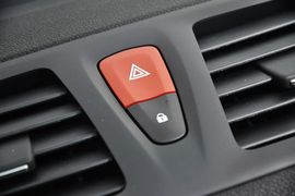 2011款雷诺梅甘娜CC 2.0L手自一体型