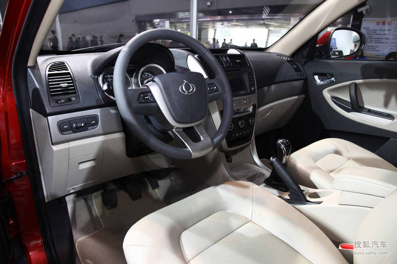 2011广州车展全球鹰gx7内饰独家实拍