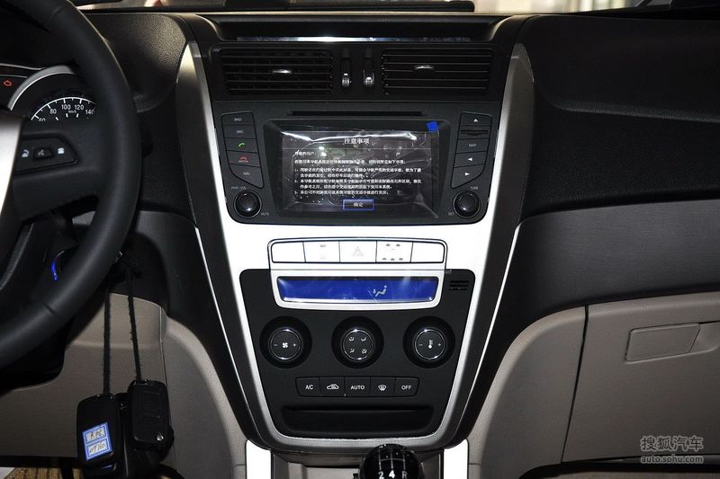 8l手动精英型到店实拍   中控台     提示:支持键盘翻页 &larr;左 右&