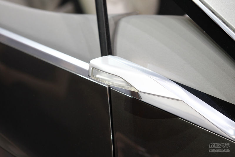 凯迪拉克converj2012北京车展实拍     提示:支持键盘翻页 &larr;左