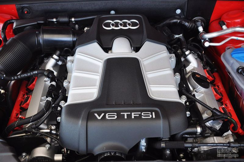 2012款奥迪s5sportback30t豪华型发动机特写