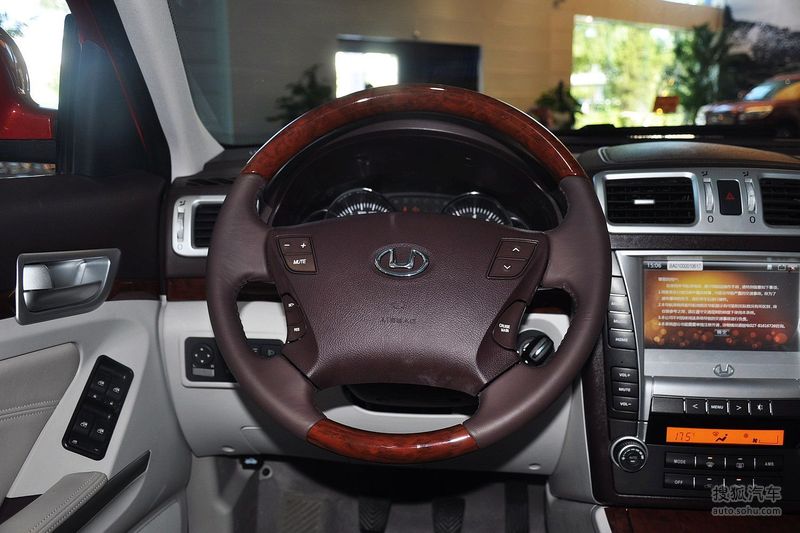 【 华泰宝利格图片】_米色_内饰_搜狐汽车网