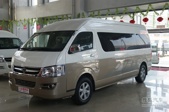 2012款九龙大mpv