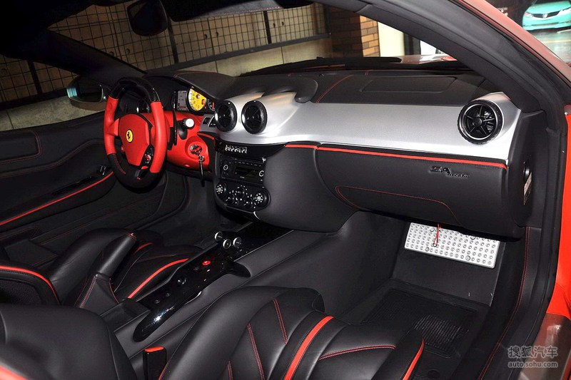 2011款法拉利599 sa aperta